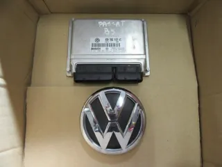 4B0906018AC 0261206452 Блок управления двигателем Volkswagen Passat B5 Арт e6204237, вид 1