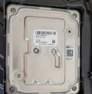 LV4B-13E016-AH Фара правая Ford Escape 3 Арт e6556408, вид 16