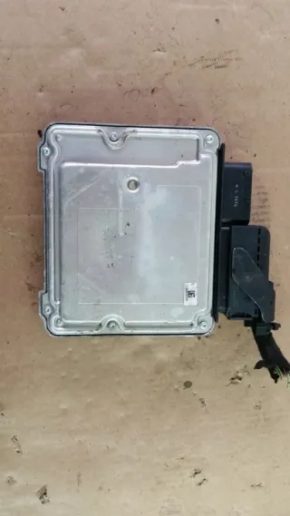 55580830 0281017960 Блок управления двигателем Opel Corsa D Арт e6743405, вид 2
