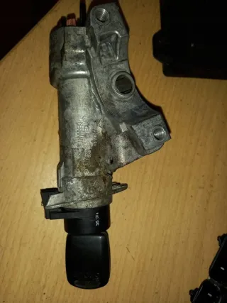 03E906023Q Блок управления двигателем Skoda Fabia 2 Арт e6874877, вид 6