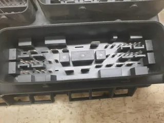 13217389EC 369600000ksd 121315 13217389ec Блок предохранителей Opel Corsa D Арт e7188783, вид 5