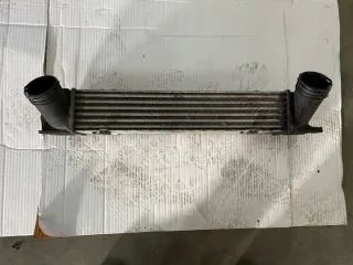 7524916 17517524916 Интеркулер BMW 1 E81/E82/E87/E88 Арт e7199381, вид 1