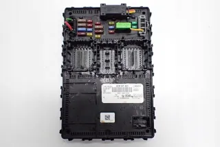 NU5T-15604-ECAD NU5T-15604 Блок предохранителей Ford Fiesta 7 Арт e7206866