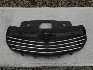 93450928 22998900 623105615R Решетка радиатора Opel Vivaro B Арт e7224951, вид 1