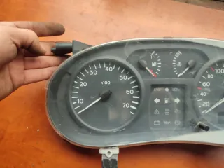 P8200059763 Щиток приборов (приборная панель) Renault Clio 2 Арт e7393337, вид 2