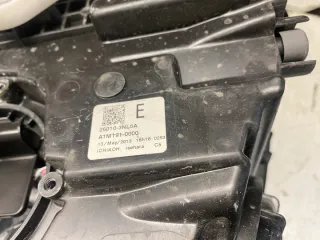 26010-3NL5A Фара правая Nissan Leaf 1 Арт e7403498, вид 10