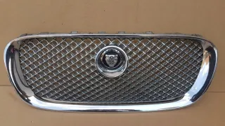 8X23-8A100-AA Решетка радиатора Jaguar XF 250 Арт e7484397, вид 1