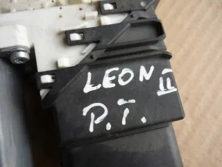 1K0959704N 983600-334 973624-106 Моторчик стеклоподъемника Seat Leon 2 Арт e7531185, вид 9