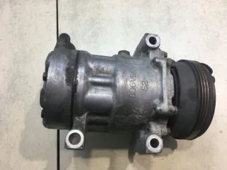 8200037058 Компрессор кондиционера Renault Clio 2 Арт e7544235, вид 8