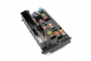Блок предохранителей BMW 5 F10/F11/GT F07 2009г. 9252815 61149252815 - Фото 11