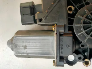 8D0959802D Моторчик стеклоподъемника Audi A4 B5 Арт e8420308, вид 3