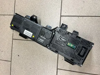 248100996R Щиток приборов (приборная панель) Renault Scenic 3 Арт e8610940, вид 2