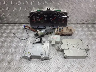 85013AE20 88215AE010 88205AE012 98221AE171 Блок управления двигателем Subaru Legacy 3 Арт e8645914, вид 1
