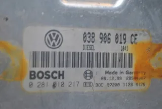 038906019CE Блок управления двигателем Volkswagen Passat B5 Арт e8703503, вид 3