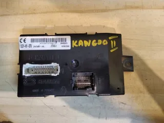 UCH-N1-X76 P8200332769J P8200332769-J Блок предохранителей Renault Kangoo 1 Арт e8886310, вид 1