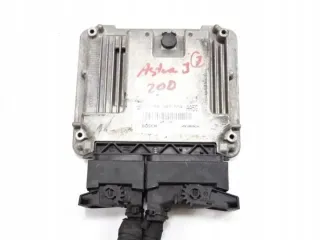 55583654 0281018454 55579447 Блок управления двигателем Opel Astra J Арт e8957435, вид 1
