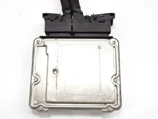 55583654 0281018454 55579447 Блок управления двигателем Opel Astra J Арт e8957435, вид 3
