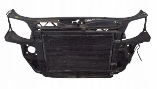  Передняя панель крепления облицовки (телевизор) Audi A4 B7 Арт e8959015, вид 1
