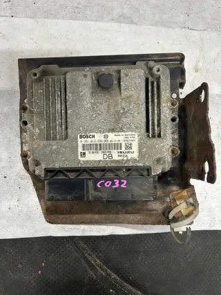 0281012694 55560810 Блок управления двигателем Opel Astra H Арт e8968621, вид 1