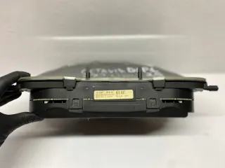 81071428 Щиток приборов (приборная панель) Skoda Superb 1 Арт e9009960, вид 5