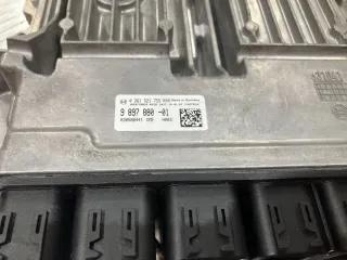 9897880 Блок управления двигателем BMW X1 F48 Арт e9058793, вид 2
