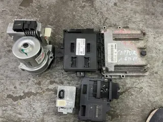 0281030899 237104376R Блок управления двигателем Renault Clio 4 Арт e9111502, вид 1