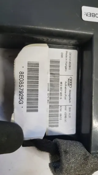 8E0857925G Блок комфорта Audi A3 8P Арт e9120890, вид 6