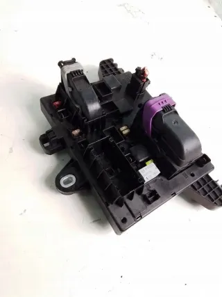 365927271 Блок предохранителей Opel Astra J Арт e9137258, вид 1