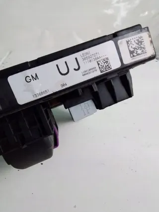 365927271 Блок предохранителей Opel Astra J Арт e9137258, вид 3