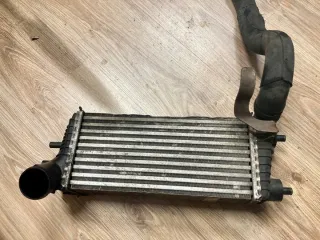 BV61-9L440-CK Интеркулер Ford Focus 3 restailing Арт e9196896, вид 3