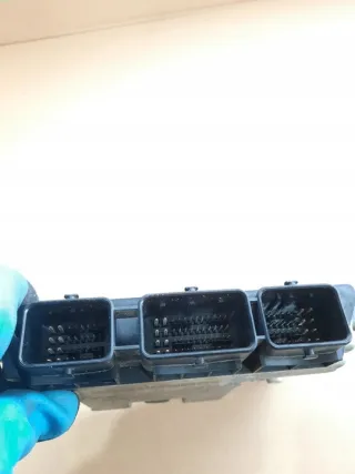 0281012212 8200504296 Блок управления двигателем Renault Laguna 2 Арт e9202354, вид 3