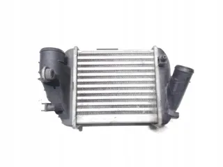  8E0145805P Интеркулер Audi A4 B7 Арт e9245847, вид 2