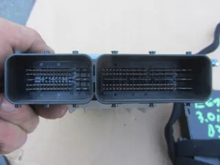 7578020 7578020-3 12147616431 7616431 12147578020 5WK93632, 61356943834 6943834 Блок управления двигателем BMW 3 E90/E91/E92/E93 Арт e9291558, вид 3