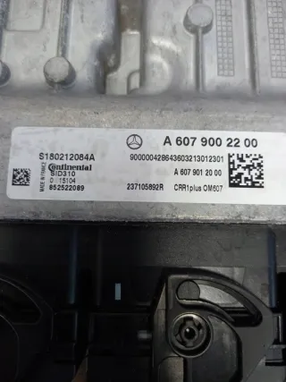 A6079002200 A6079012000 852522089 Блок управления двигателем Mercedes A W176 Арт e9342747, вид 2