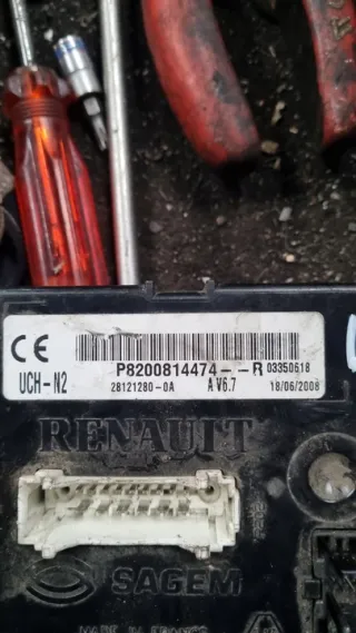 P8200814474R UCH-N2 P8200814474-R 8200814474R Блок предохранителей Renault Kangoo 1 Арт e9369486, вид 2