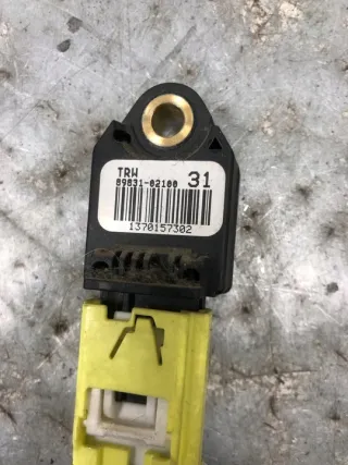 89831-02100 Датчик удара Toyota Auris 1 Арт e9374057, вид 4