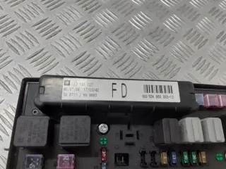 13191127 Блок предохранителей Opel Astra H Арт e9391685, вид 2