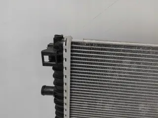 4M0145804T Радиатор (основной) Audi Q8 Арт e9398834, вид 2