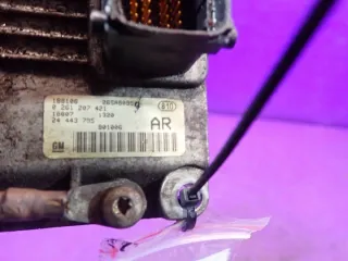 24443795 0261207421 Блок управления двигателем Opel Corsa C Арт e9402635, вид 3