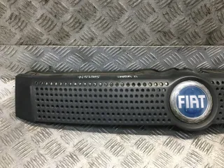 735314236 Решетка радиатора Fiat Panda 2 Арт e9418579, вид 2