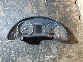 8E0920900F Щиток приборов (приборная панель) Audi A4 B6 Арт e9450292, вид 1