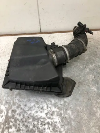 55562426 13254634 13311896 Корпус воздушного фильтра Opel Zafira C Арт e9569624, вид 2