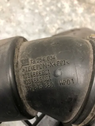 55562426 13254634 13311896 Корпус воздушного фильтра Opel Zafira C Арт e9569624, вид 5