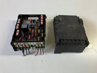3C0937125 Блок предохранителей Volkswagen Passat B6 Арт e9573003, вид 1
