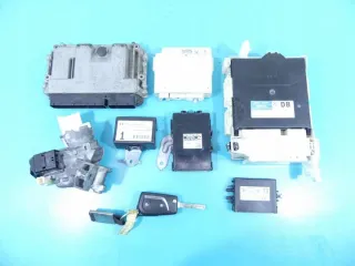 0261S16773, 89661-0U110 Блок управления двигателем Toyota Yaris 3 Арт e9583881, вид 1