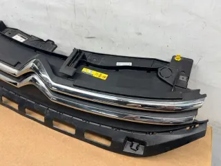 9812063477 Решетка радиатора Citroen C3 3 Арт e9594680, вид 3
