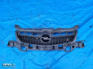 13260028 Решетка радиатора Opel Vectra C  Арт e9594932, вид 1