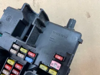 31682732 Блок предохранителей Volvo XC90 2 Арт e9638118, вид 3