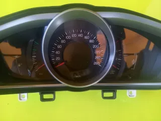 31314481 Щиток приборов (приборная панель) Volvo V40 2 Арт e9641250, вид 2