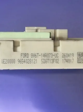 GV6T-14A073-UC Блок предохранителей Ford Kuga 2 Арт e9656315, вид 2